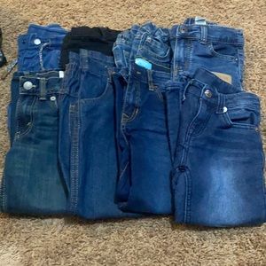 Bundle of 8 pairs of toddler jeans